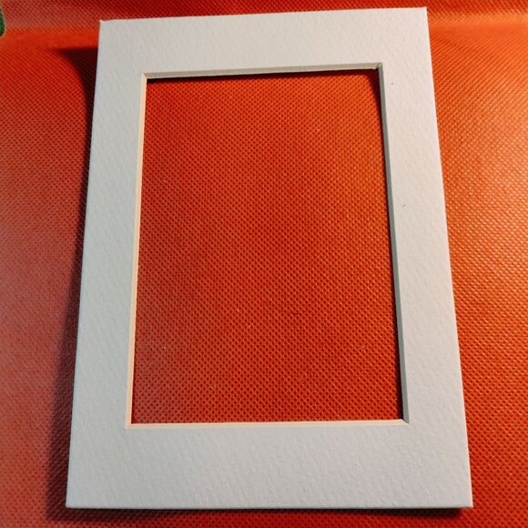 White Photo Frame Mat 5x7 Framing 4x6 Picture Crafting Scrapbook - Picture 1 of 2